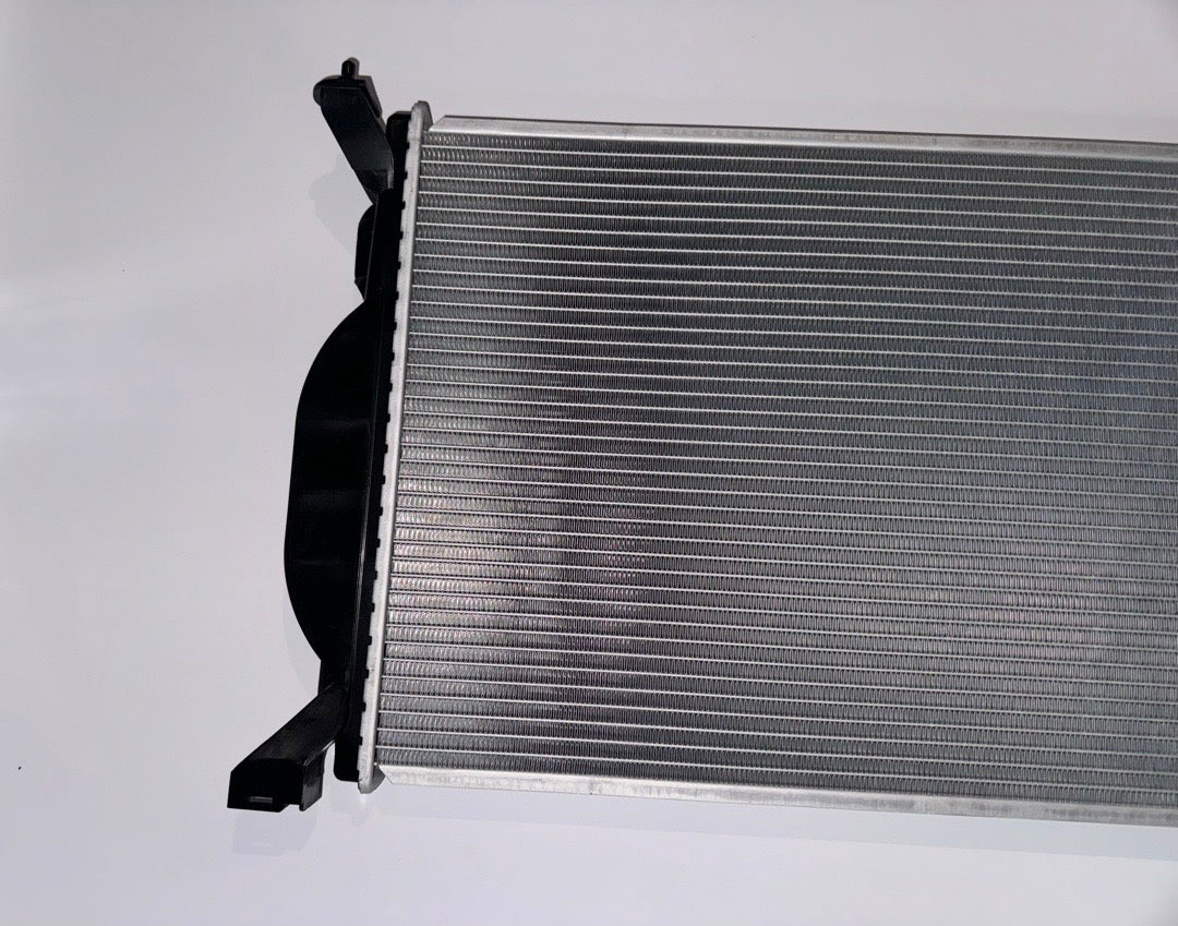 1997 to 2001 Audi A4 1997 to 2004 Volkswagen Passat 1.8 2.8 MT Radiator