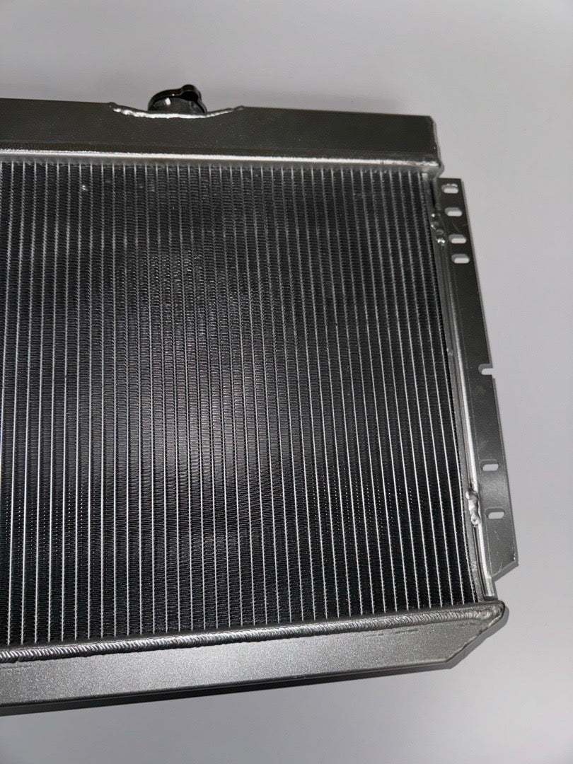 1969 to 1970 Mustang 1970 to 1977 Maverick 1966 to 1970 Falcon 1968 to 1969 Torino 1963 to 1969 Fairlane 1966 to 1968 Comet 1971 to 1973 Comet 1970 Cougar XR7 MT Radiator