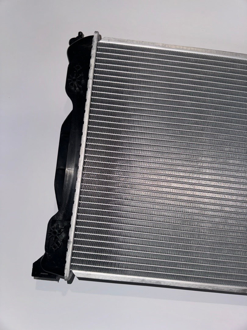 1997 to 2001 Audi A4 1997 to 2004 Volkswagen Passat 1.8 2.8 MT Radiator