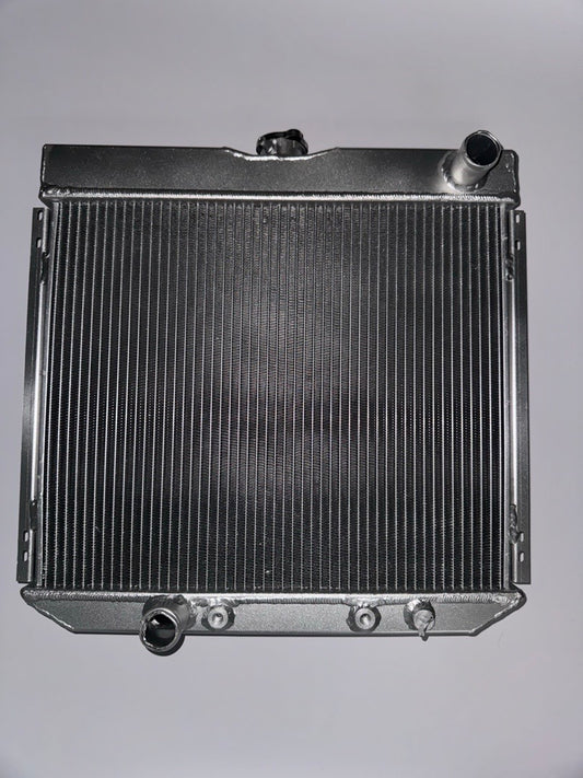 1969 to 1970 Mustang 1970 to 1977 Maverick 1966 to 1970 Falcon 1968 to 1969 Torino 1963 to 1969 Fairlane 1966 to 1968 Comet 1971 to 1973 Comet 1970 Cougar XR7 MT Radiator