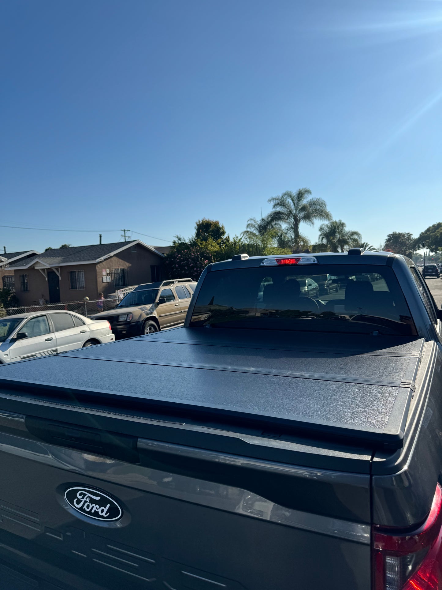 2015 to 2025 Ford F150 5.5ft Bed size Fiber Hard Shell Tri-Folding Truck Bed Tonneau Cover Tapa Dura