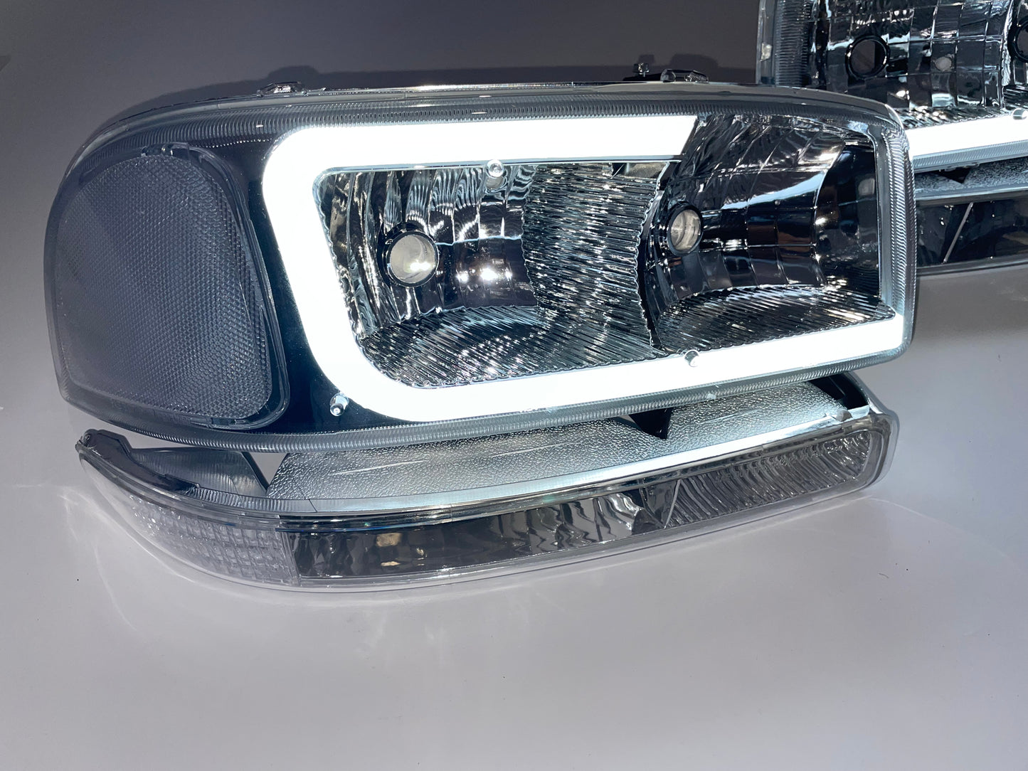 GMC Sierra Yukon chrome housing C style led drl headlights faros focos luces micas 1999 2000 2001 2002 2003 2004 2005 2006 2007