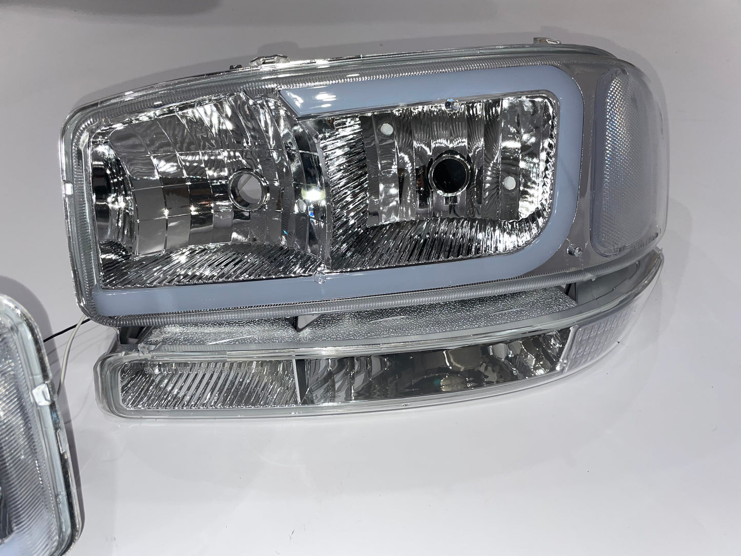 GMC Sierra Yukon chrome housing C style led drl headlights faros focos luces micas 1999 2000 2001 2002 2003 2004 2005 2006 2007